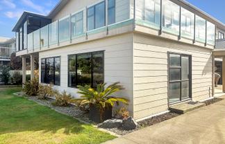 11 Hartley street , Foxton Beach