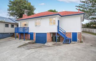 172 White Swan Road, Lynfield