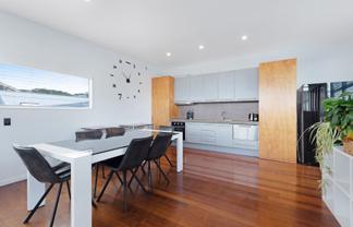 4/220 Jackson Street, Petone