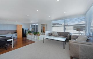 4/220 Jackson Street, Petone