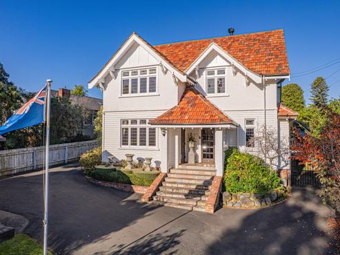 12 Brassey Road, Saint Johns Hill