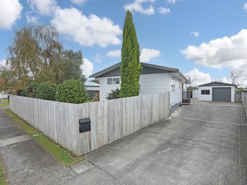12 Pryde Place, Feilding