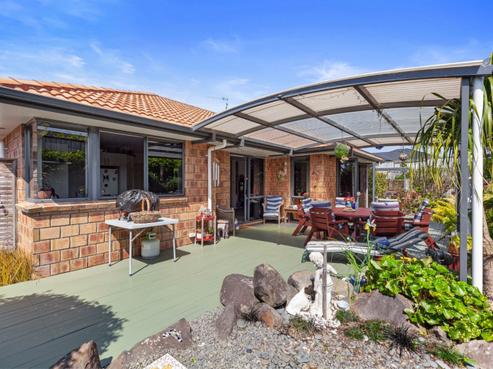 5 Kirtle Close, Pyes Pa