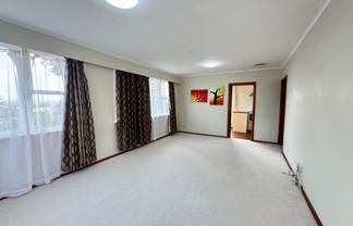2/5 Carole Crescent, Pakuranga