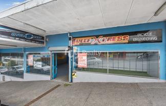 LARGE RETAIL SHOP PANMURE AVAILABLE NOW