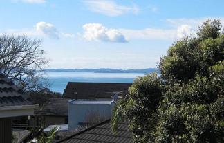 2/180 Sandspit Road, Cockle Bay