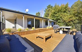 139 Eighty Eight Valley Road, Wakefield