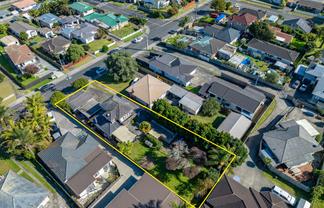 37 Strid Road, Te Atatu South