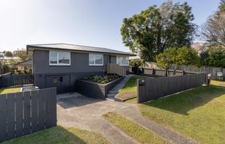 9A Lynwood Place, Brookfield