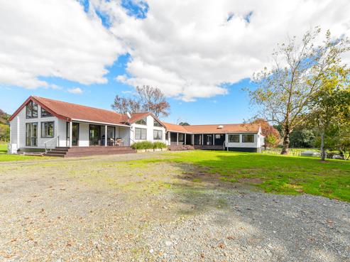 10 Taha Road, Waimauku