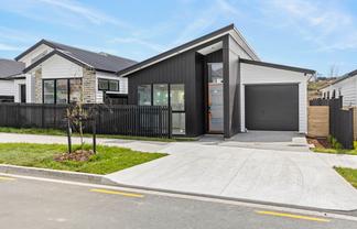 384 Te Taruna Drive, Milldale