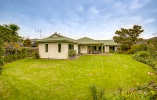 6 Jacaranda Place, Greenmeadows