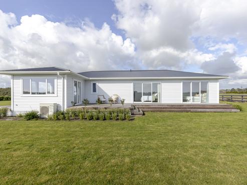 29 Matarikoriko Road, Waitara