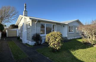 5 Weld Street , Levin