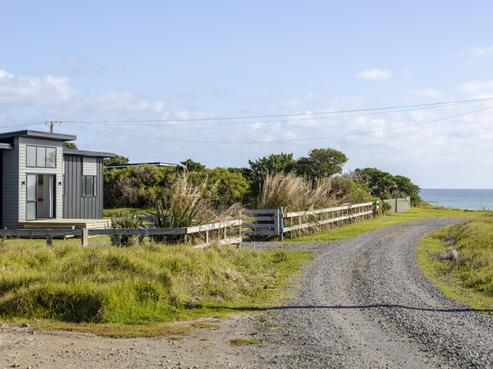 387 Tipoka Road, Rahotu