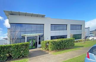 MODERN MT WELLINGTON OFFICE
