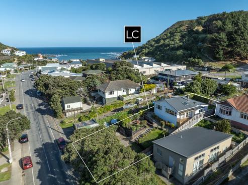 63 Happy Valley Road, Owhiro Bay