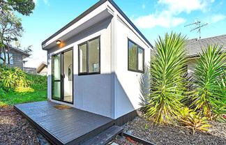 40 Candia Road, Swanson