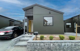 9 Ara Reti , Mangere