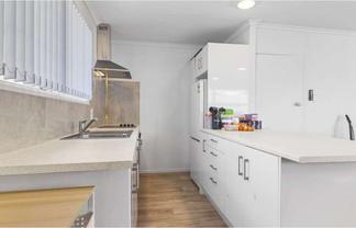 3 Zurich Place, Weymouth