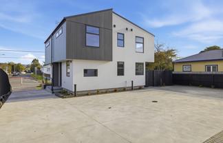 2/157 Mackenzie Avenue, Woolston