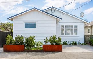 35 Strathavon Road, Miramar