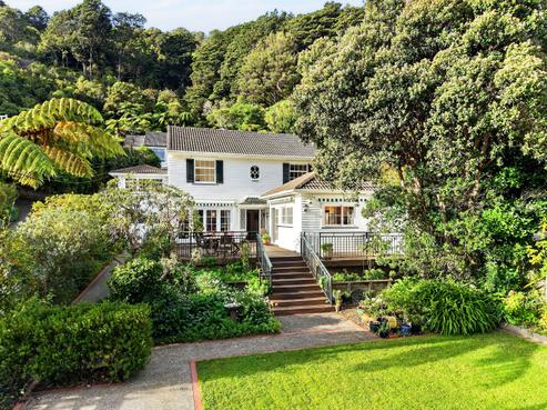 23 Walter Road, Lowry Bay