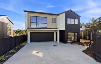 4/7 Sycamore Drive, Sunnynook