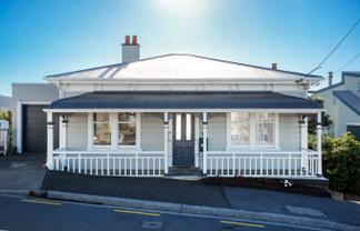 2 The Crescent, Roseneath