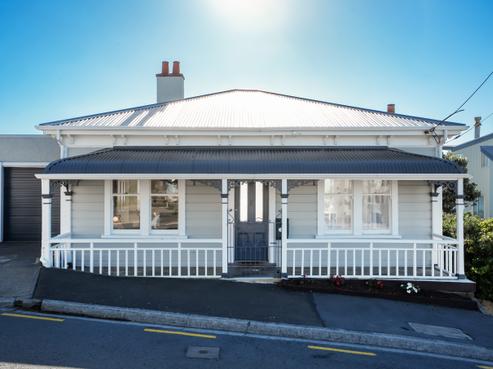 2 The Crescent, Roseneath