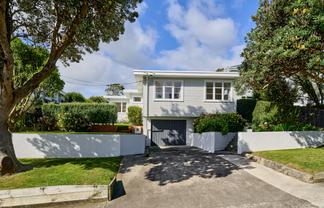 41 Raroa Terrace, Tawa