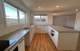 2/57 Dundas Road, Sanson
