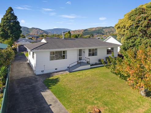 12 Nimmo Avenue West, Waikanae