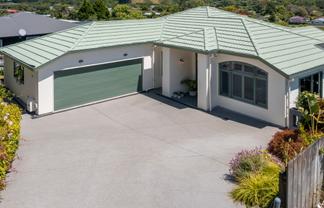56 Kakariki Grove, WAIKANAE