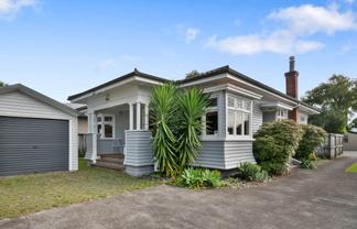 273 Meola Road, Point Chevalier
