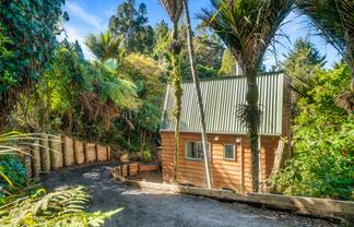 281 Huia Road, Titirangi