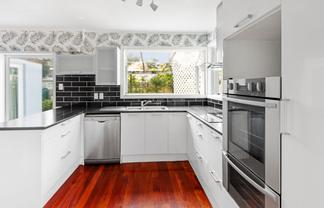20 Scenic Drive, Hill Park