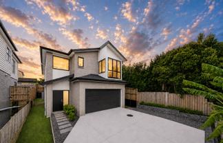 44D White Swan Road, Mount Roskill