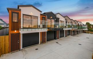 2/88 Webster Avenue, Mount Roskill