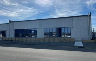 Warehouse and Showroom Potential