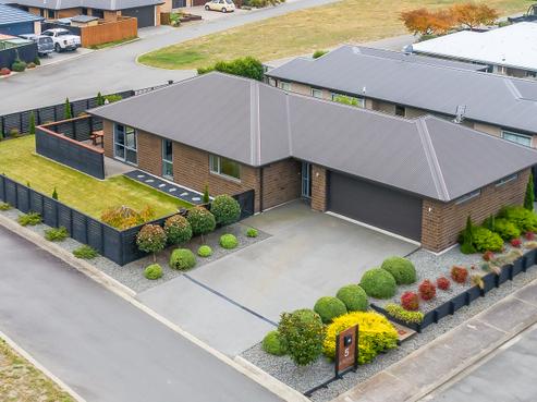 5 Aroha Street, Pegasus