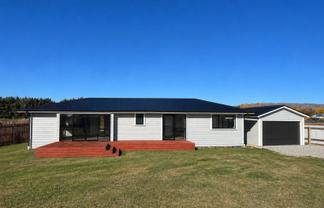 17B Cobham Crescent, Omakau