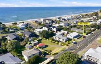 1127 Papamoa Beach Road, Papamoa