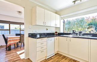 2/107 Gascoigne Street, Raureka
