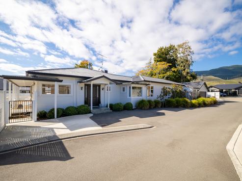 4 Hill Street North, Richmond