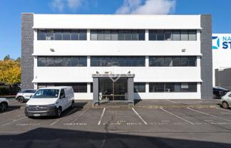 NEWMARKET OFFICE SPACE + 25 CAR PARKS