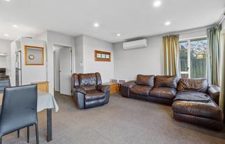 1/45 Longfellow Street, Sydenham