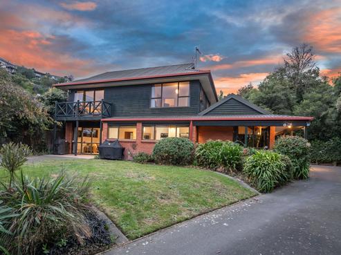10 Brickworks Lane, Huntsbury
