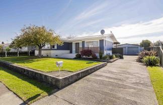 12 Lyttelton Crescent, Tamatea