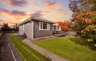 69 Pine Avenue, Melville